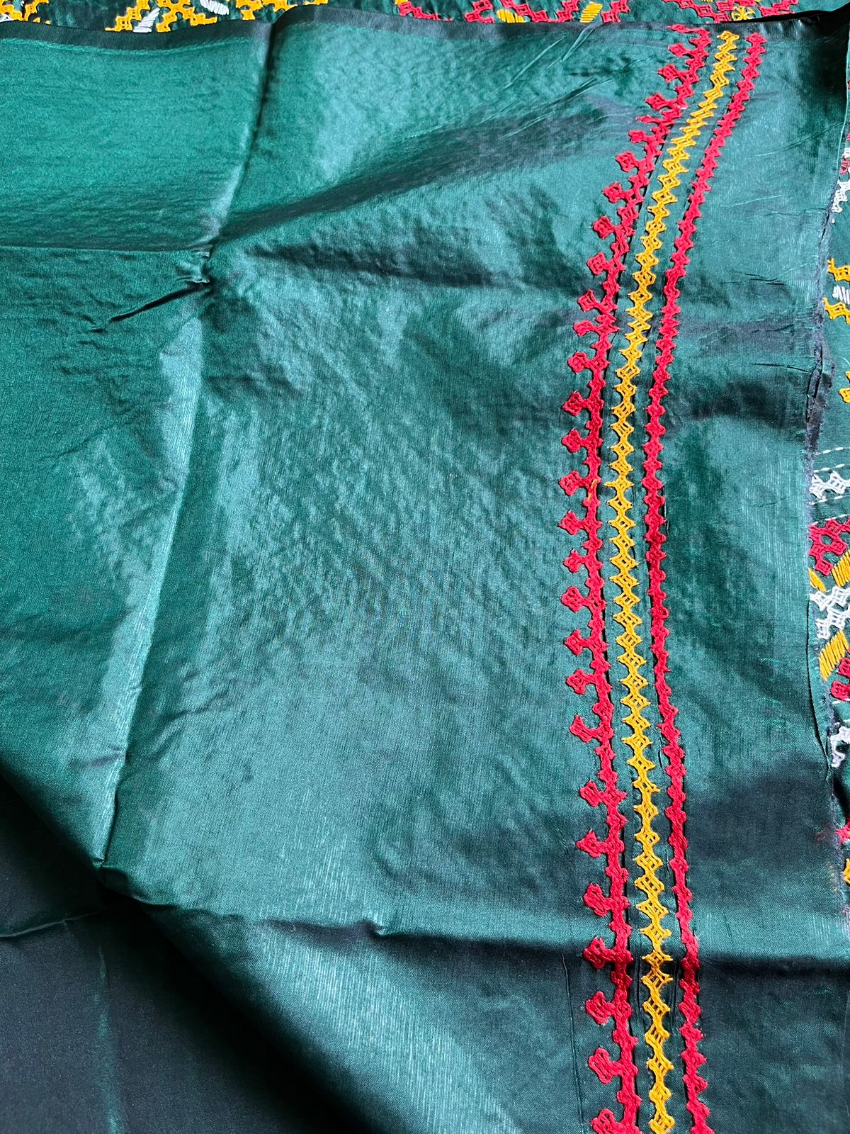 Bottle Green Gujrati Stitch/Kutch Hand Embroidered Art Silk Saree