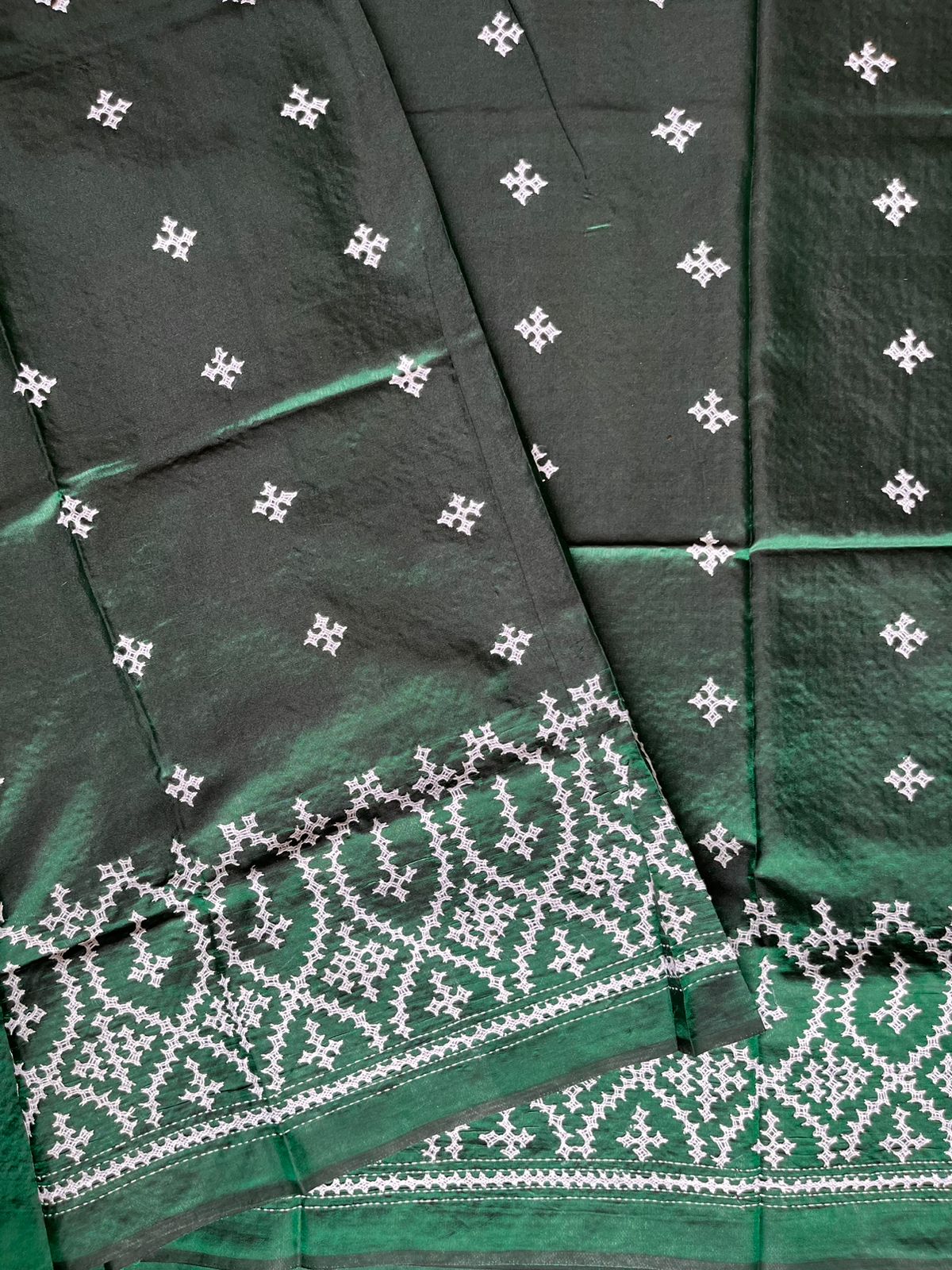 Gujrati Stitch/Kutch Hand Embroidered Art Silk Saree