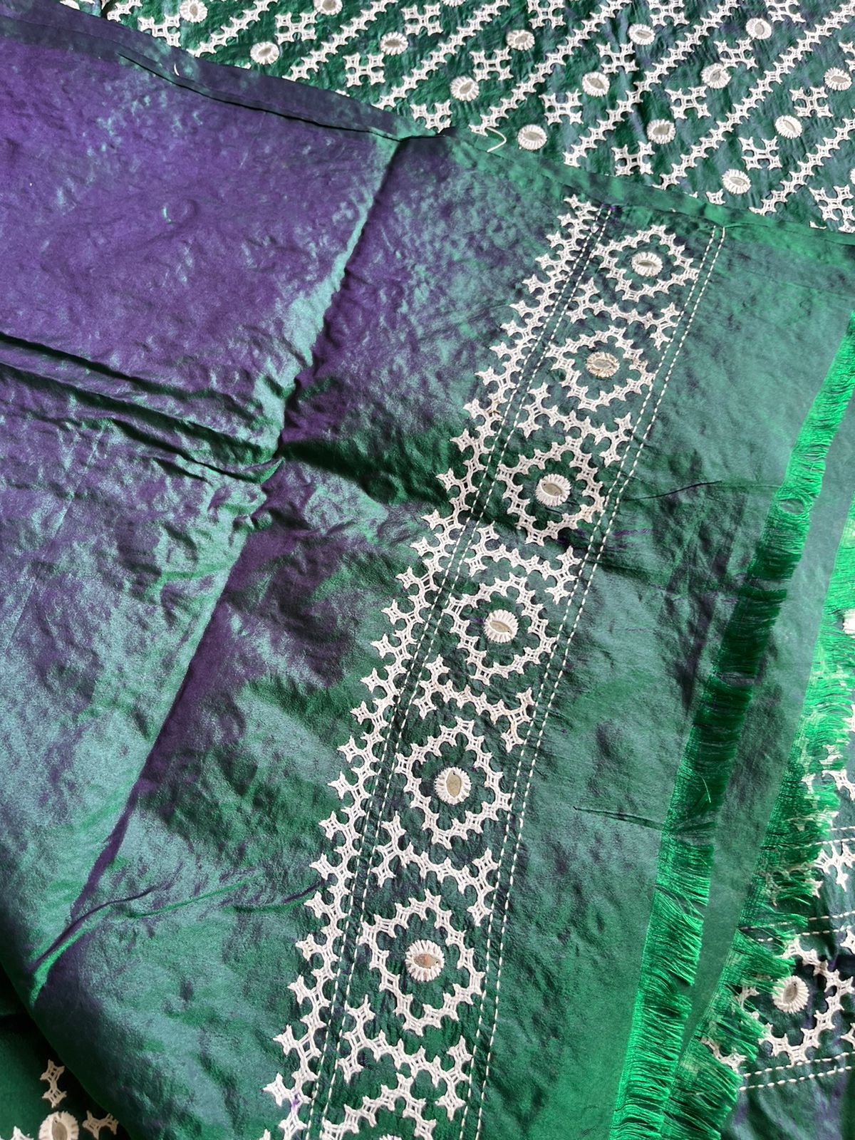 Green Kutch Hand Embroidered Blended Banglore Silk/Art Silk Saree