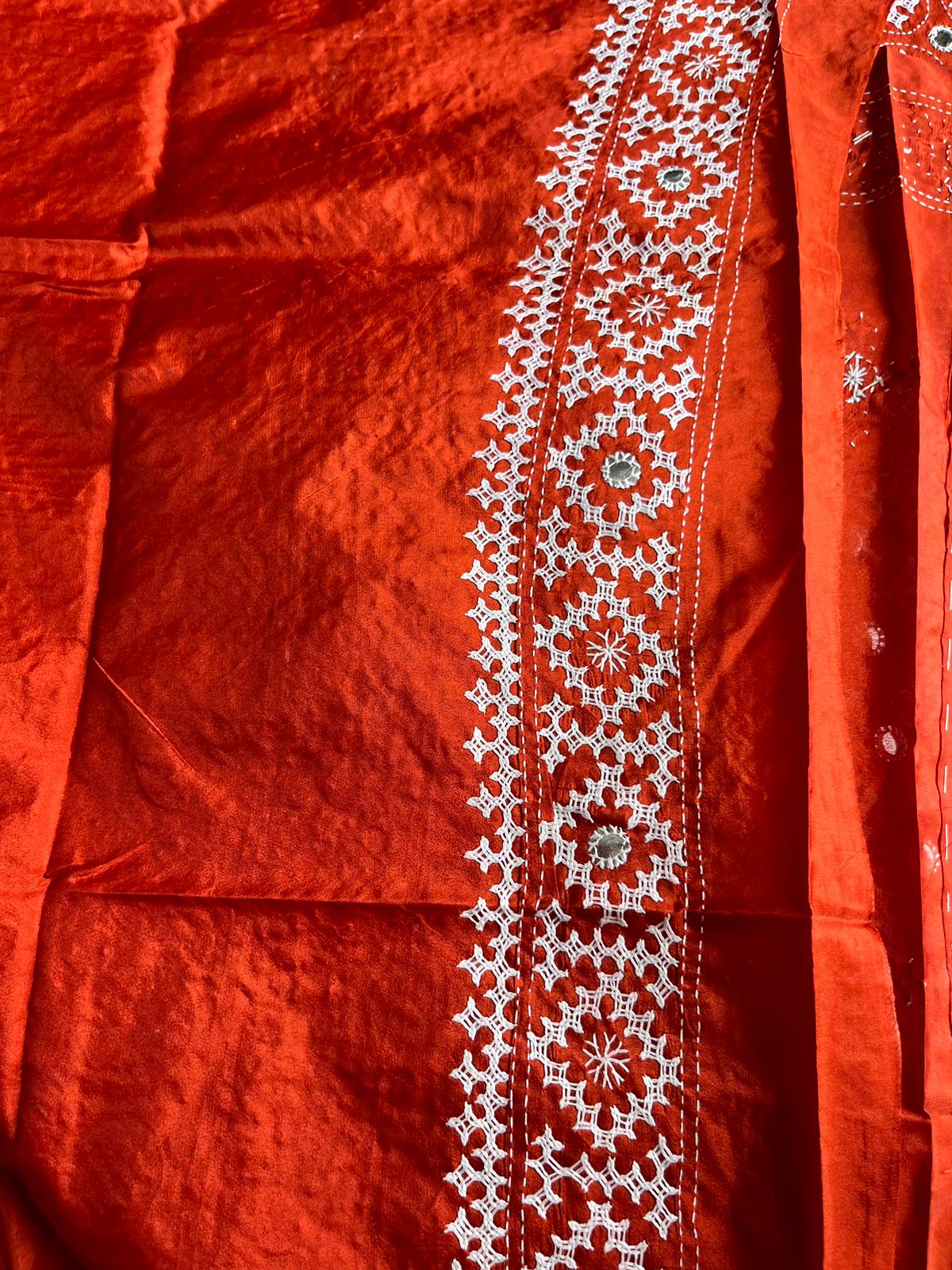 Kutch Hand Embroidered Blended Banglore Silk/Art Silk Saree