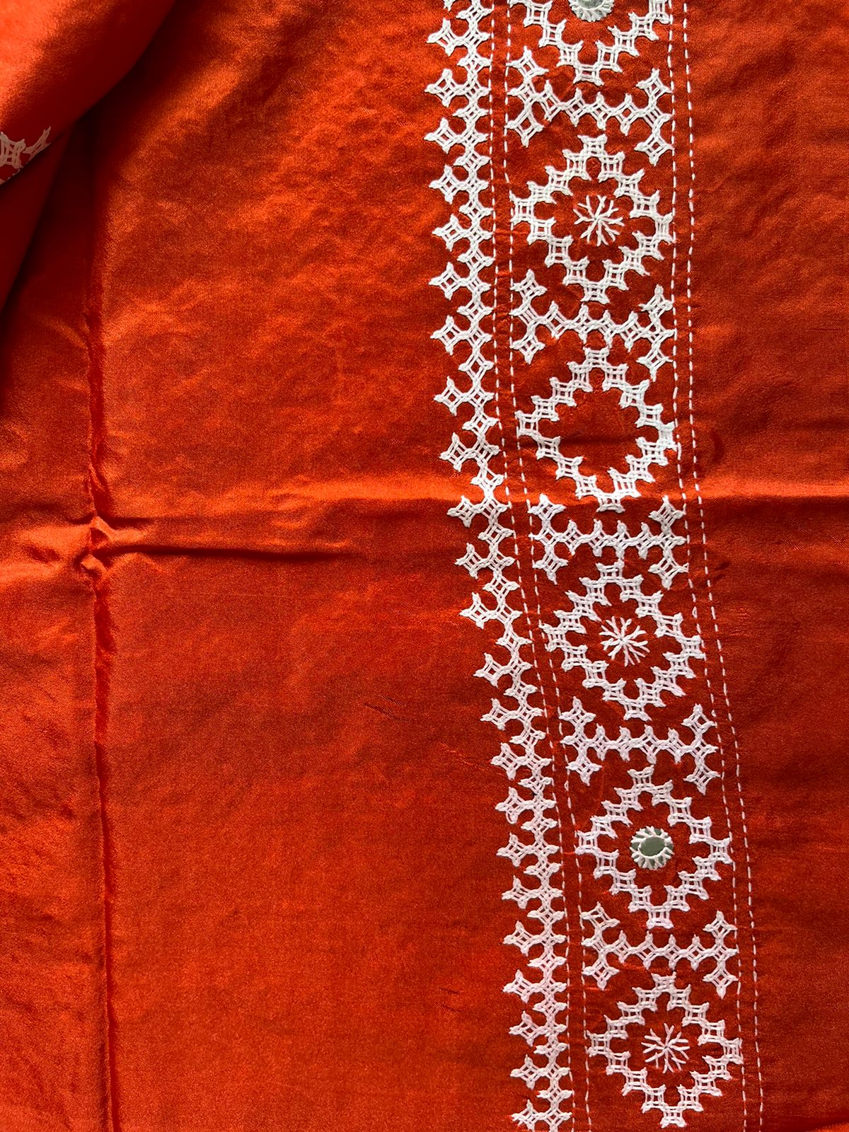 Kutch Hand Embroidered Blended Banglore Silk/Art Silk Saree