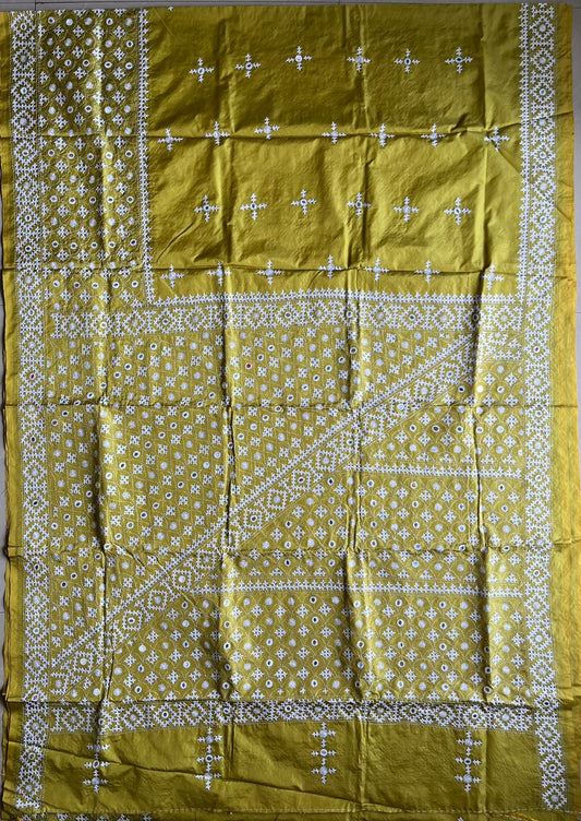 Kutch Hand Embroidered Blended Banglore Silk/Art Silk Saree