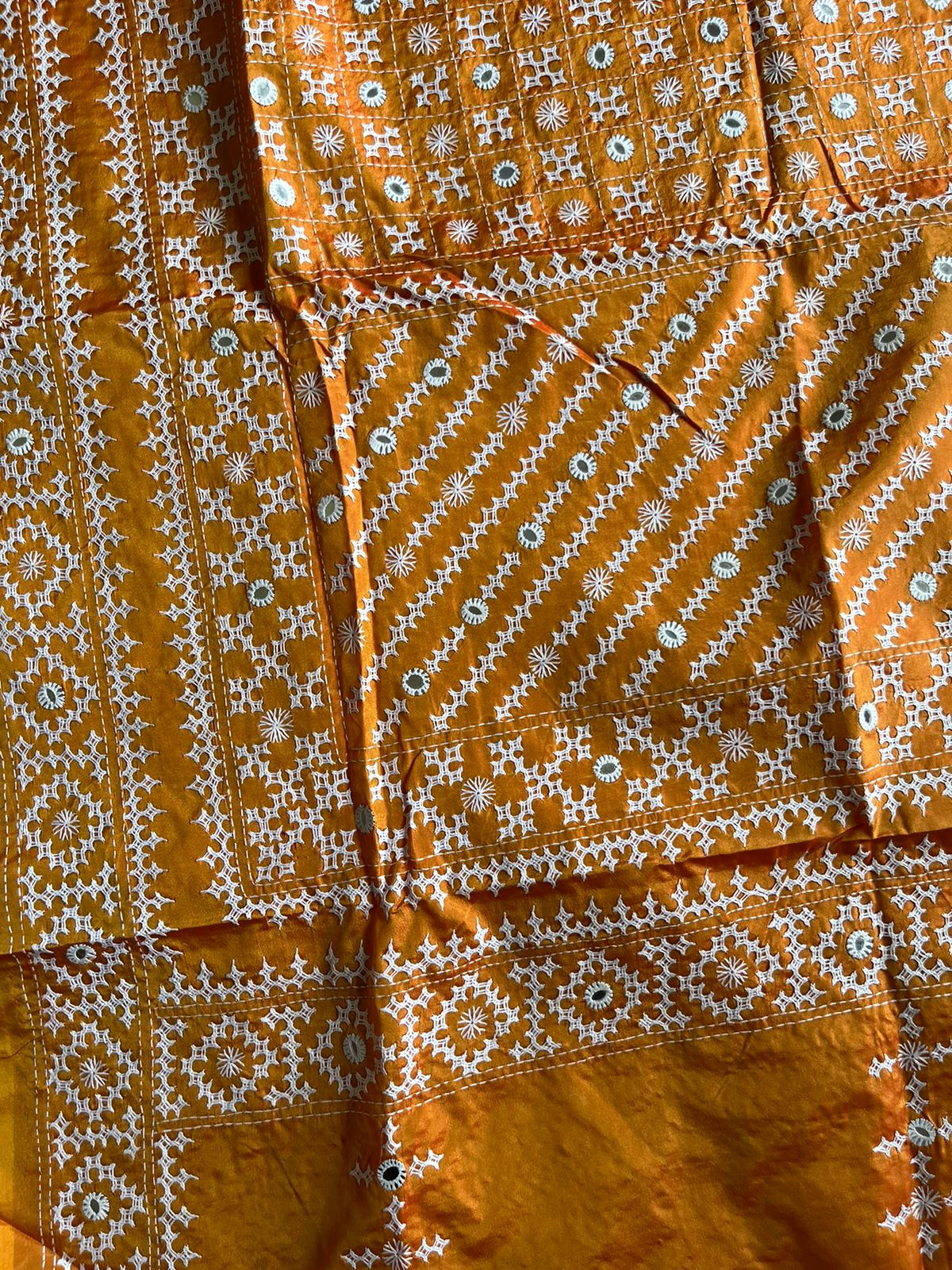 Kutch Hand Embroidered Blended Banglore Silk/Art Silk Saree