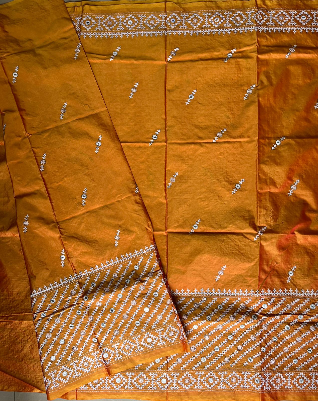 Kutch Hand Embroidered Blended Banglore Silk/Art Silk Saree