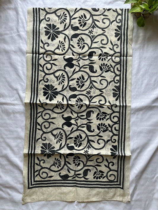 Nakshi Kantha Semi Tusshar silk Stole 22"