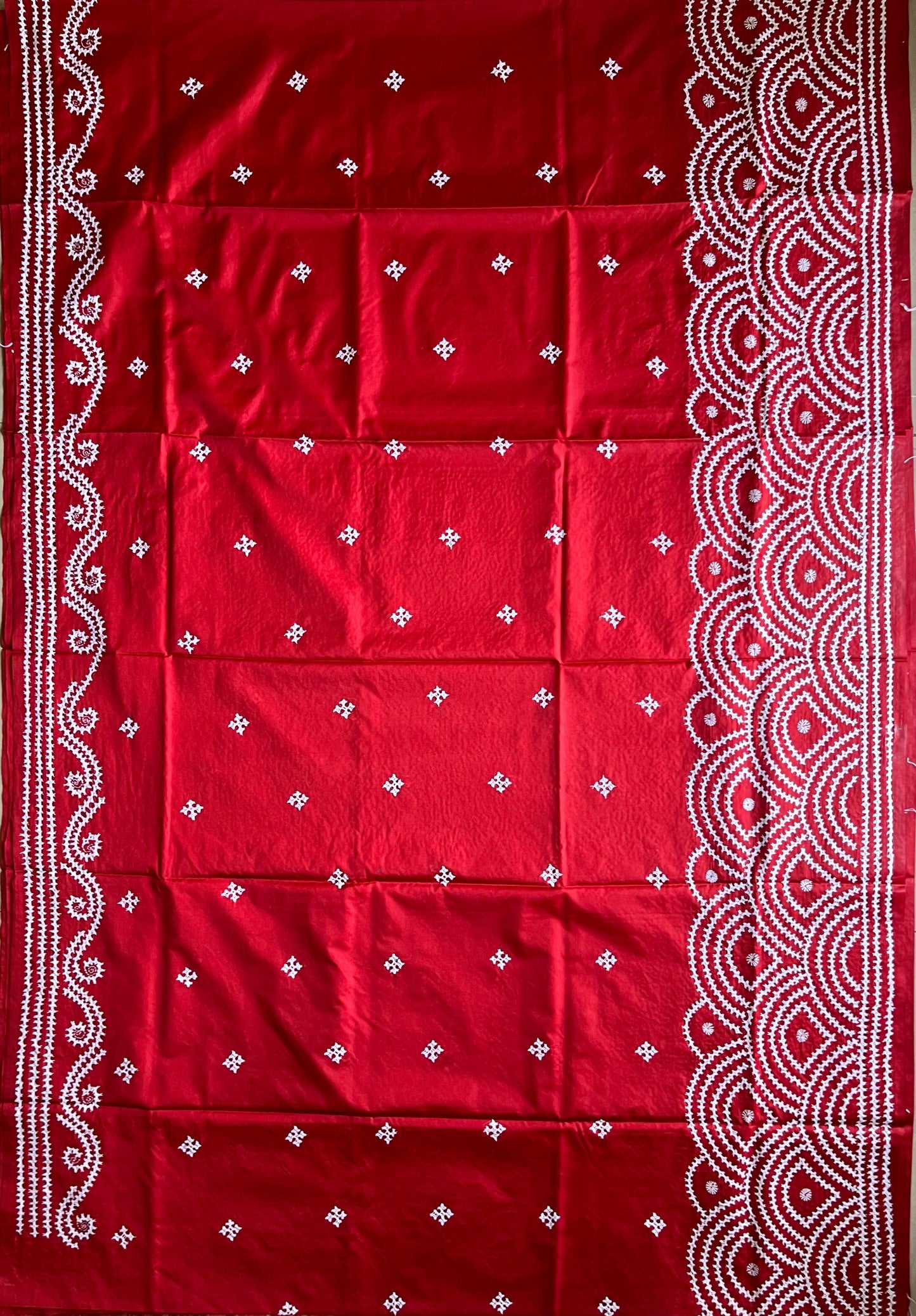 Kutch Hand Embroidered Blended Banglore Silk/Art Silk Saree