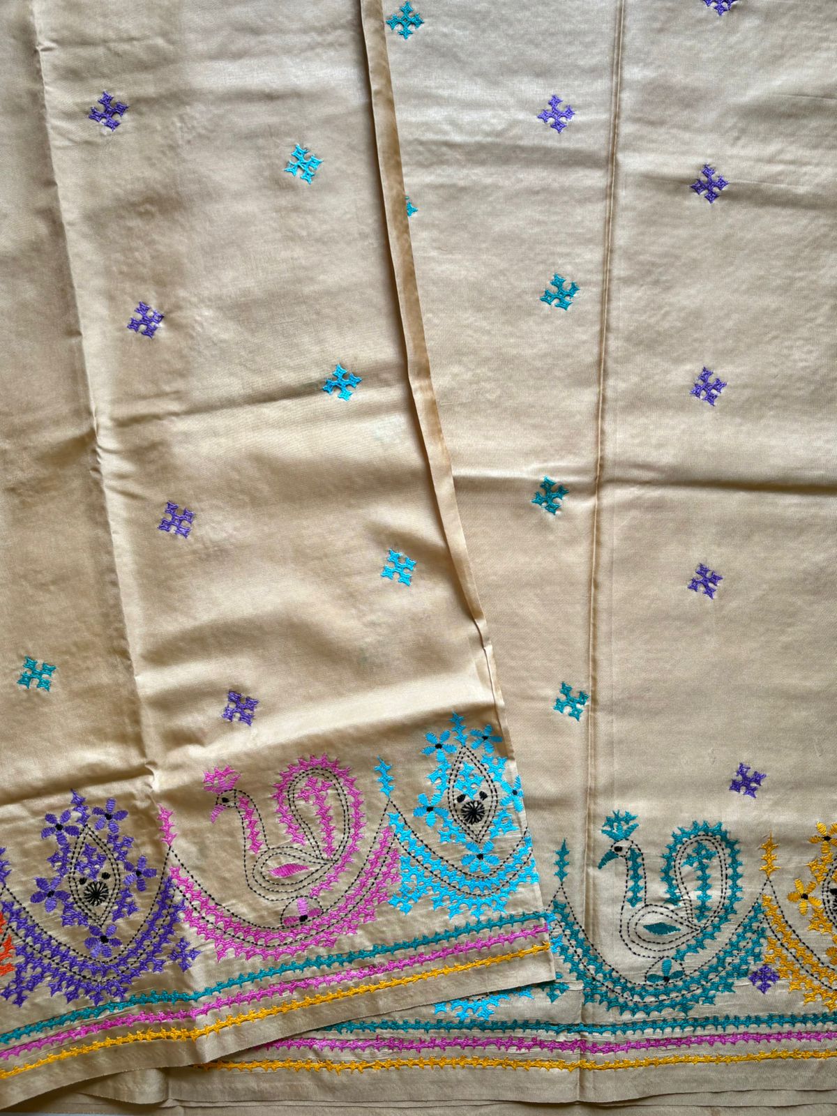 Beige Kutch Hand Embroidered Blended Banglore Silk/Art Silk Saree