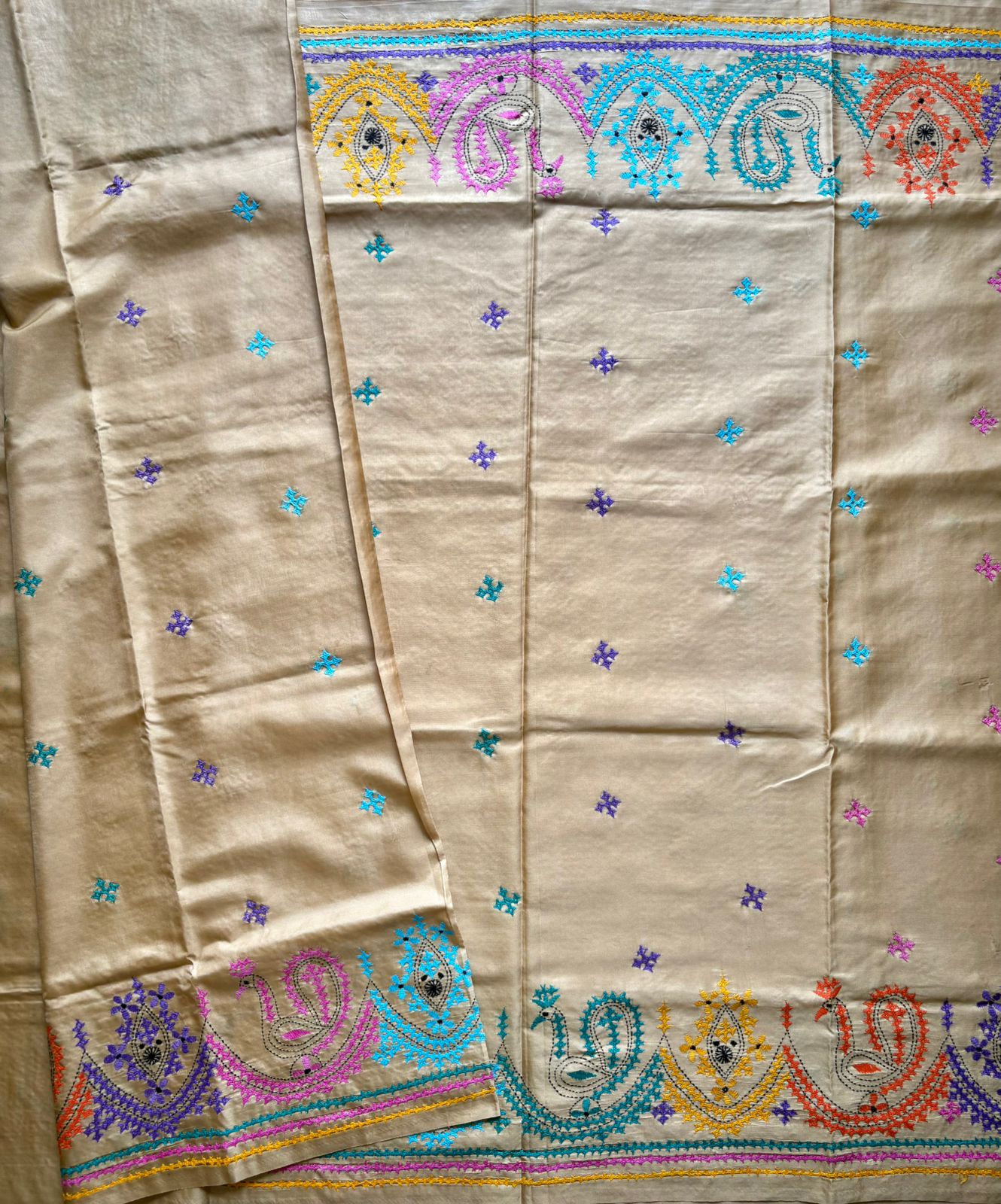 Beige Kutch Hand Embroidered Blended Banglore Silk/Art Silk Saree