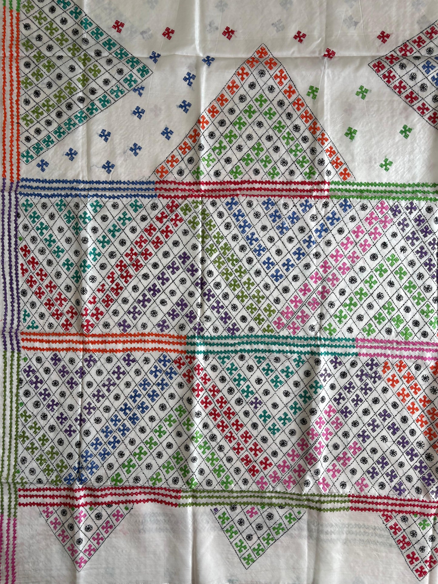 Gujrati Stitch/Kutch Hand Embroidered Art Silk Saree - Off White