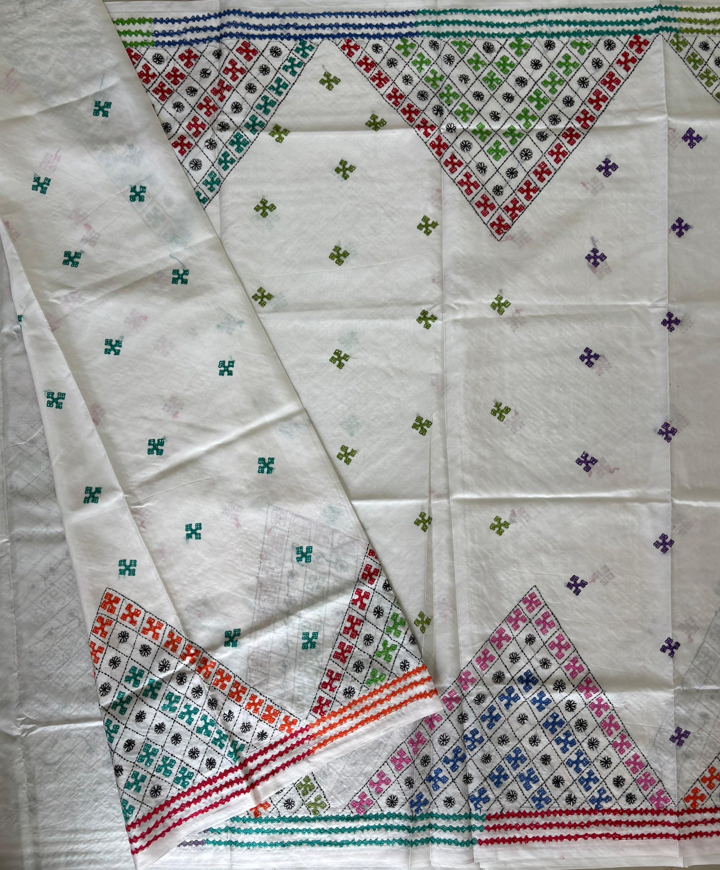 Gujrati Stitch/Kutch Hand Embroidered Art Silk Saree - Off White