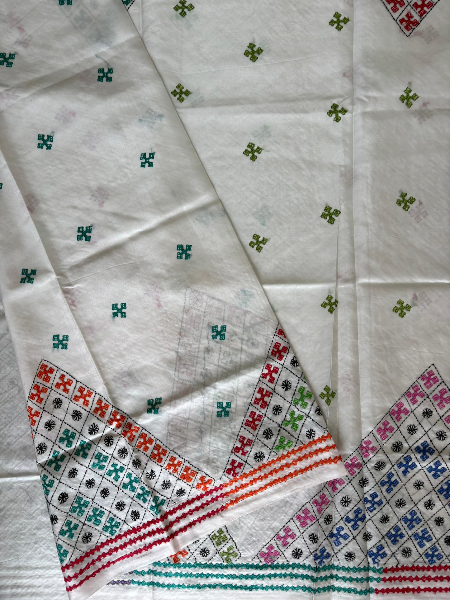Gujrati Stitch/Kutch Hand Embroidered Art Silk Saree - Off White