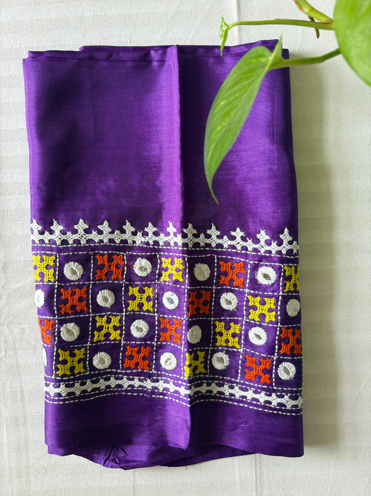 Gujrati work blouse pieces in art silk 1 mtr