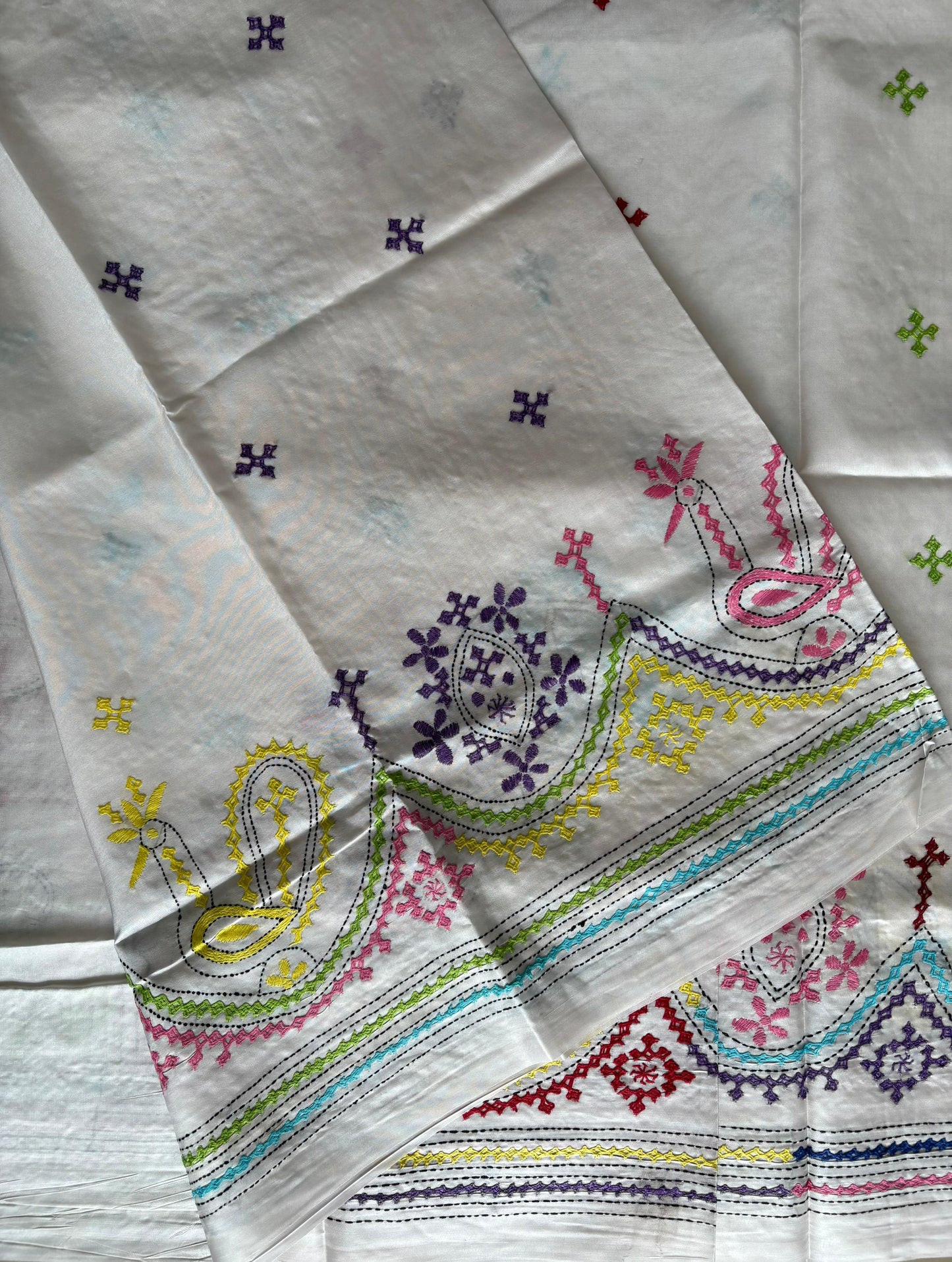 Gujrati Stitch/Kutch Hand Embroidered Art Silk Saree