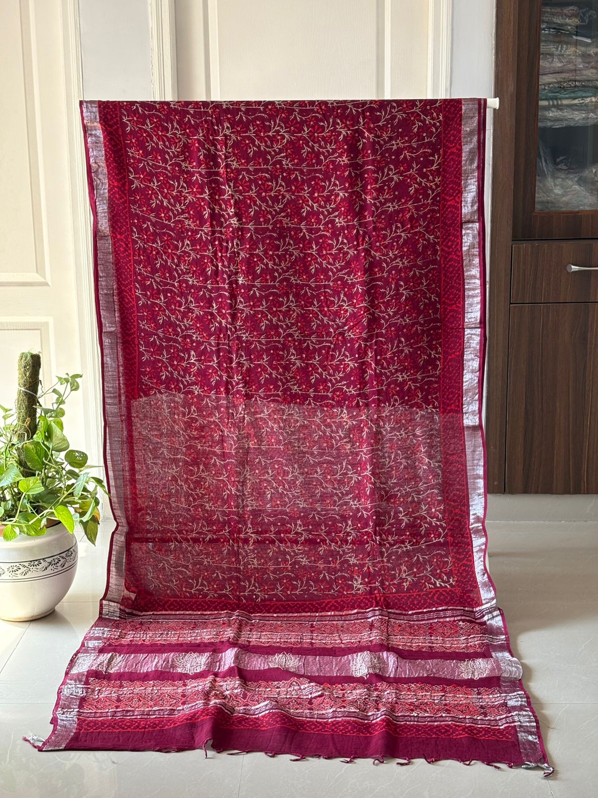 Block printed Cotton Linen Saree With unstitched Blouse