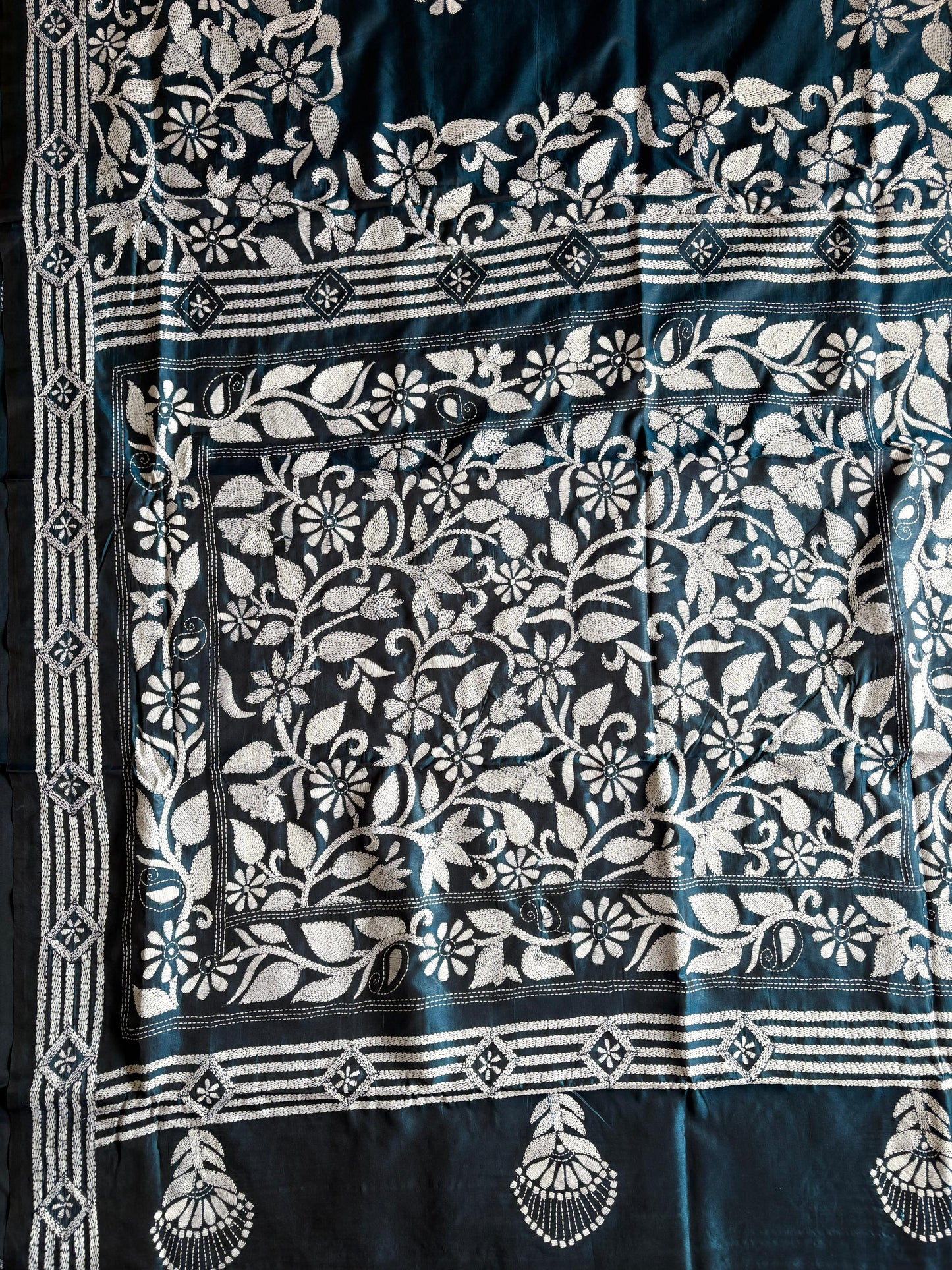 Kantha Hand Embroidered Blended Banglore Silk/Art Silk Saree With Blouse