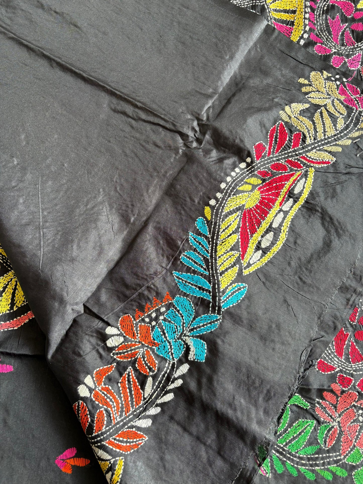 Kantha Hand Embroidered Blended Banglore Silk/Art Silk Saree With Blouse