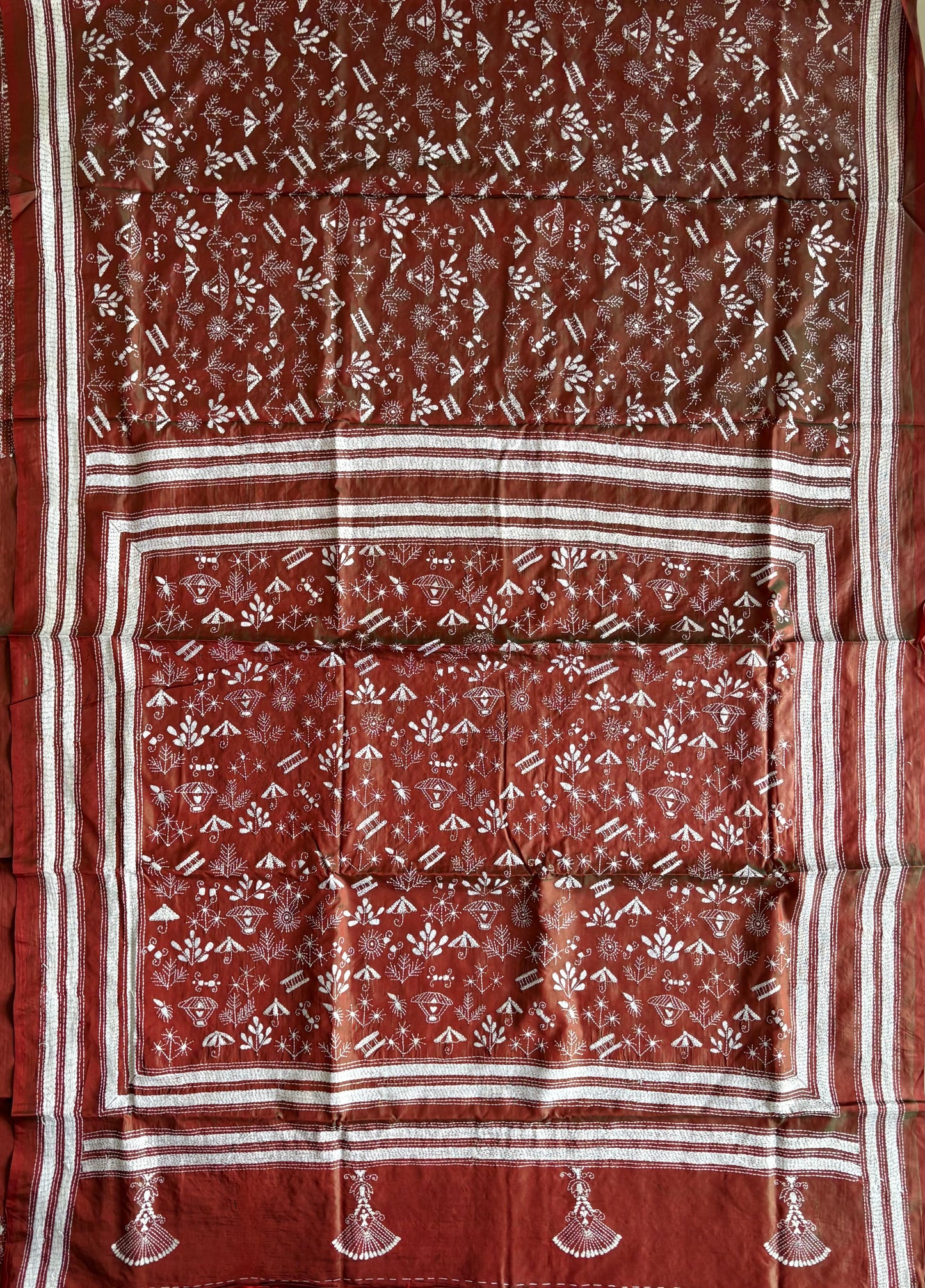 Kantha Hand Embroidered Blended Banglore Silk/Art Silk Saree With Blouse