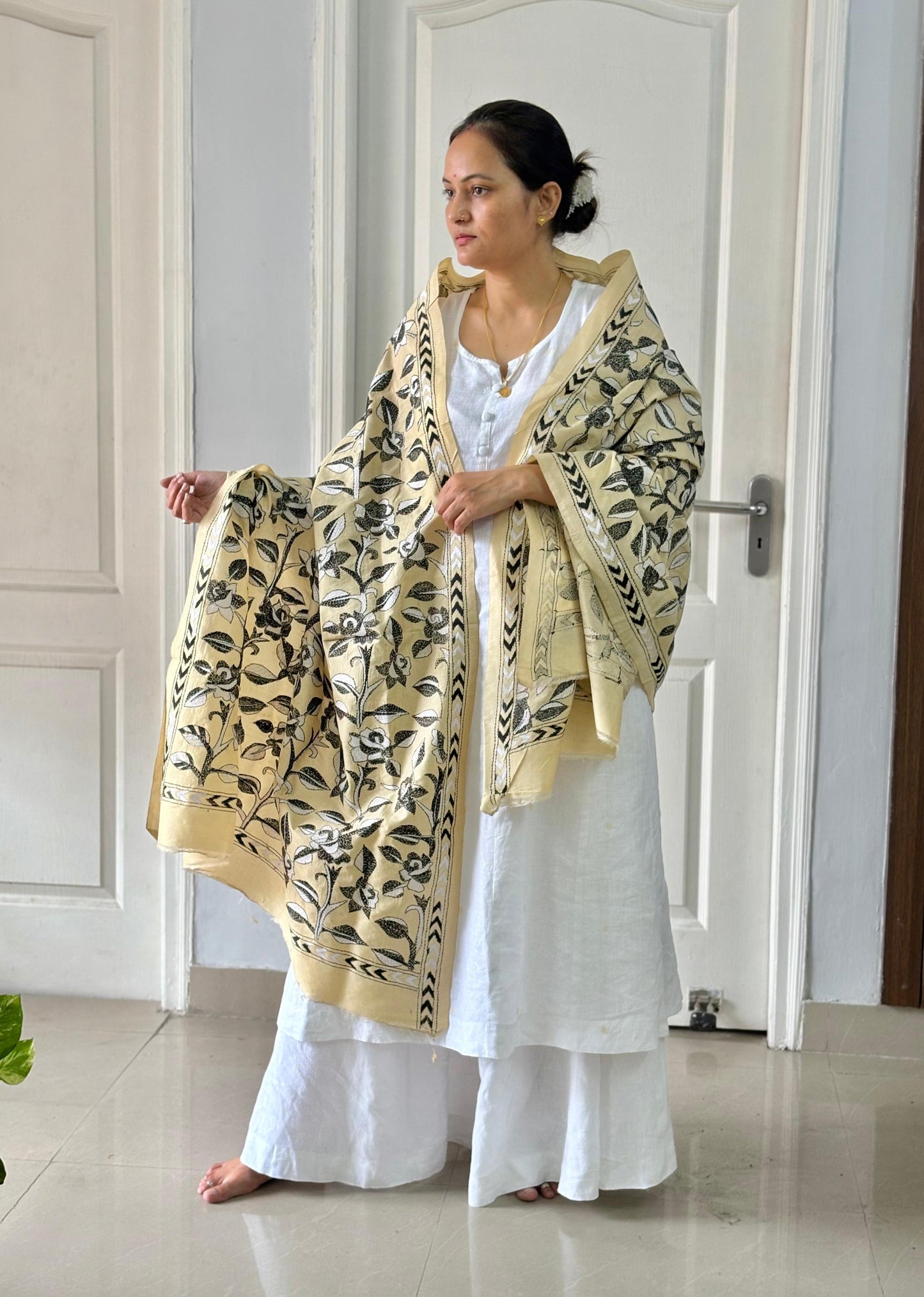 Kantha Hand Embroidary Full Work Semi Tusshar Silk Dupatta 36”